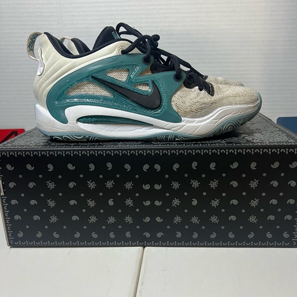 Nike KD 15
Photon Dust Teal - Picture 5 of 11